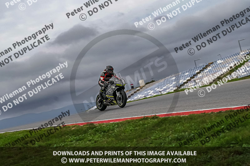 motorbikes;no limits;peter wileman photography;portimao;portugal;trackday digital images